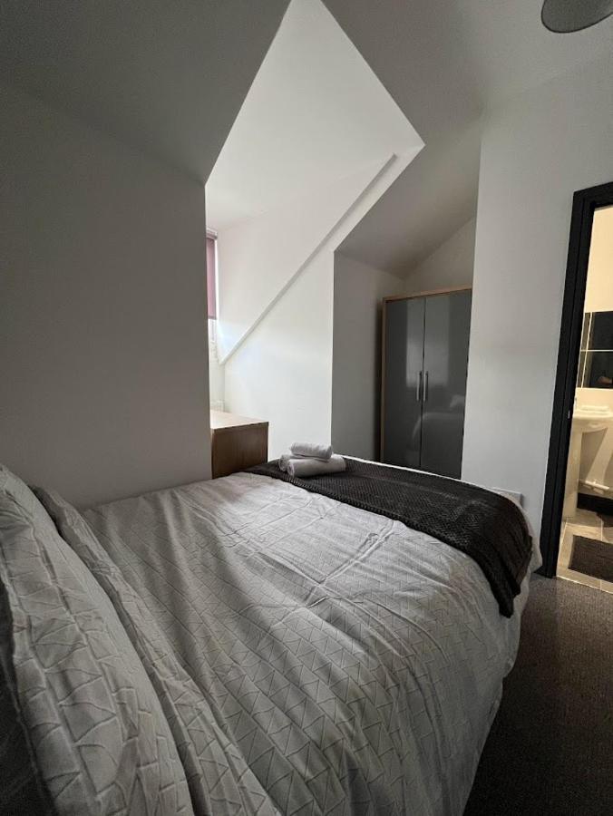 Casa de hóspedes Grove Road Guesthouse, Comfortable, Budget, Friendly Wakefield